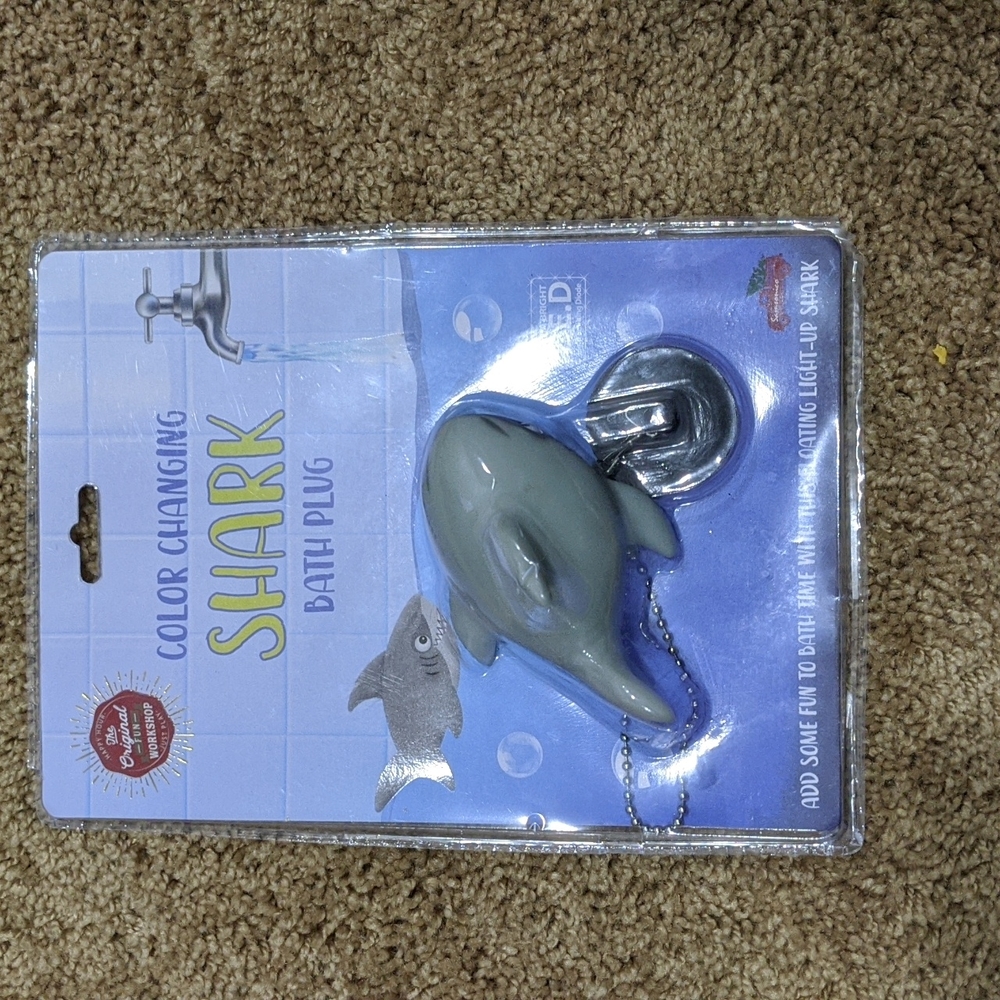 Color Changing Shark Bath Plug
